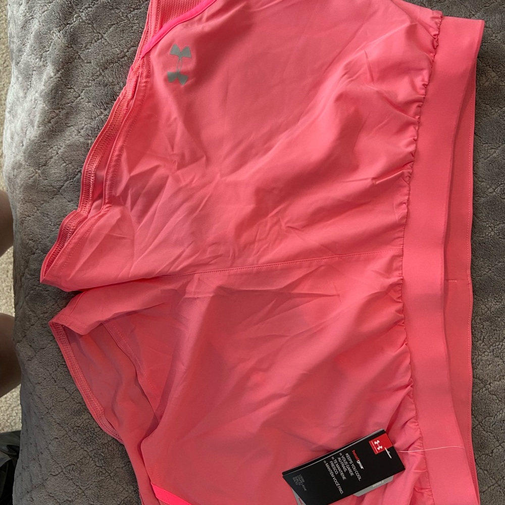Women’s Under Armour XL shorts - Picture 3 of 6